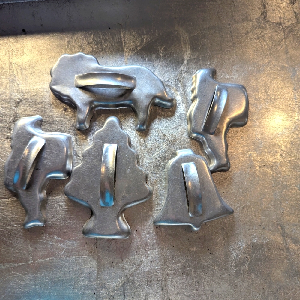 Vintage 1950's Aluminum Cookie Cutters Set 2 Santas,Bell, Lion Christmas Tree
